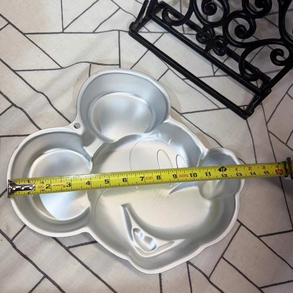 Wilton Mickey Mouse Cake Pan 13